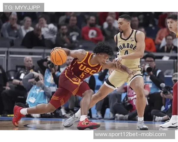 匿名球探点评迪班萨与彼得森潜力无限布泽尔表现引发质疑